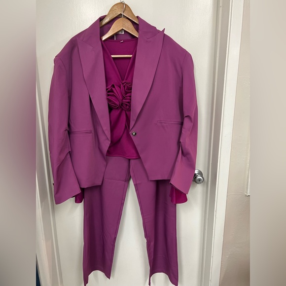 FUSHIA LONG SLEEVE TOP W/OVERSIZED BLAZER & WIDEL LEG PANTS 3PC. SET - Picture 4 of 4